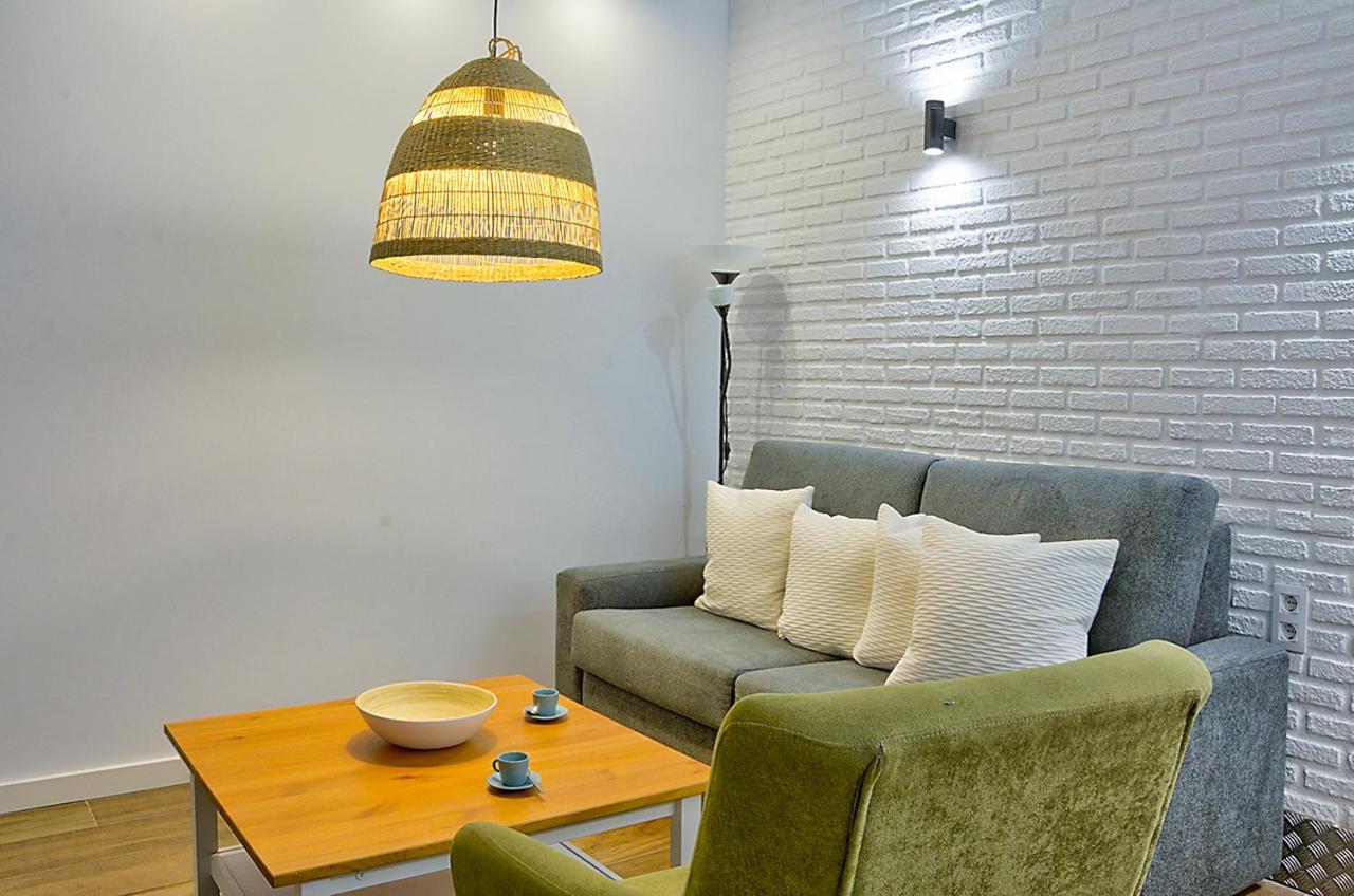 Apartsuite B&R Triana Arellano Sevilla Exteriör bild