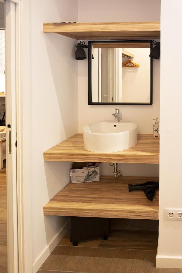 Apartsuite B&R Triana Arellano Sevilla Exteriör bild